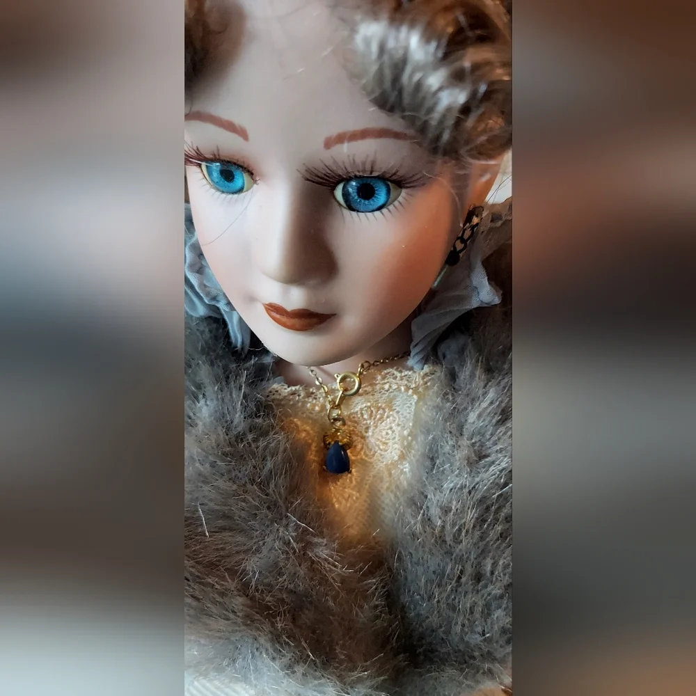 Vintage Duck House Heirloom Doll - Picture 11 of 13